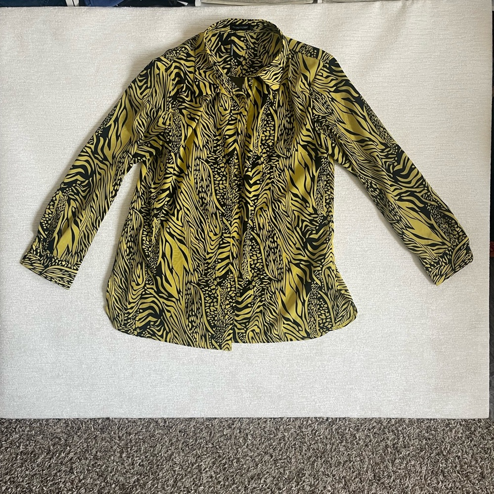 PrettyLittleThing Green and Black Animal Zebra Print Button Down Shirt